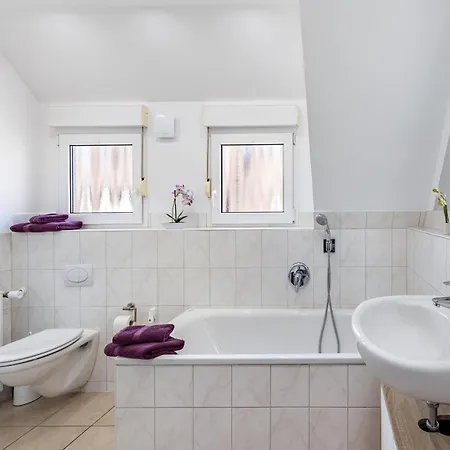Wimbern Apartment